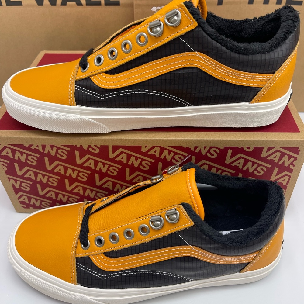 Vans WMNS Old Skool Mte
(Mte) Apricot/Black
VN0A348F2NF Sneakers - Picture 5 of 16
